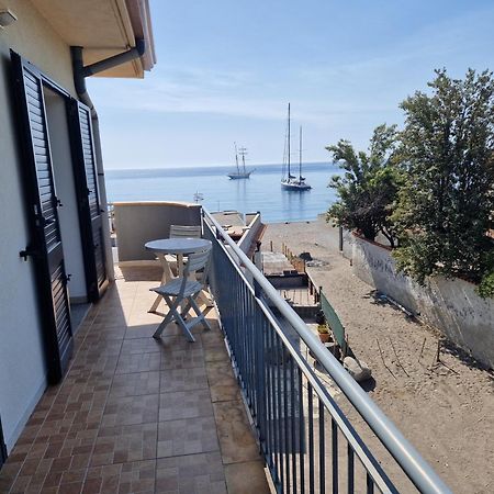 Santanna Beach House - Fondachello-Apartments Com Mascali Exteriör bild