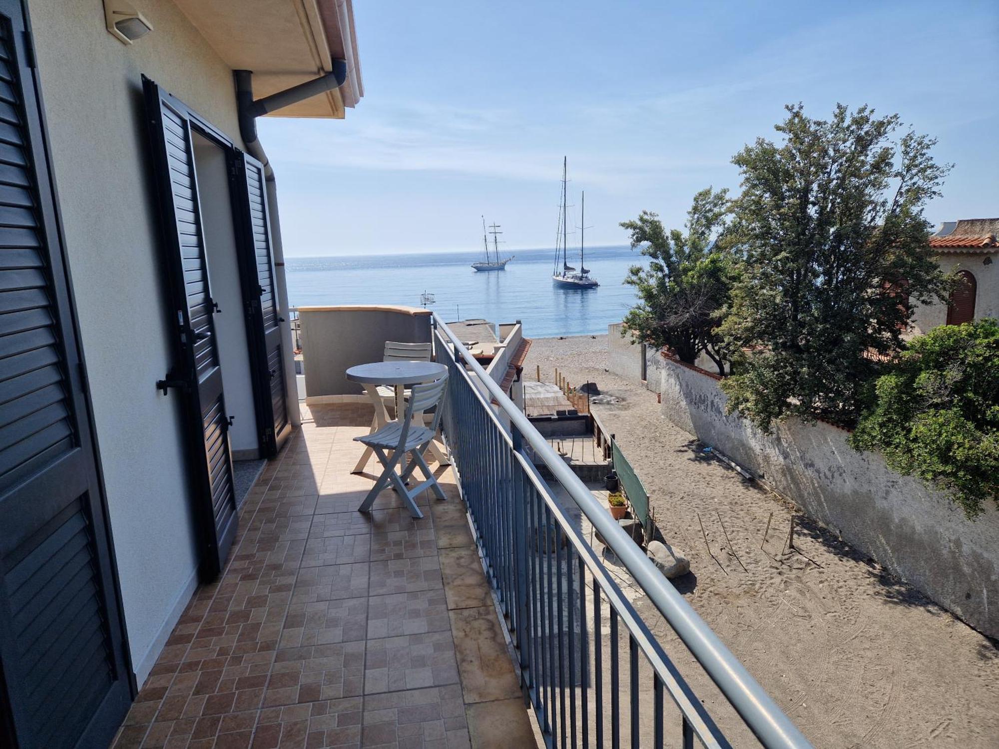 Santanna Beach House - Fondachello-Apartments Com Mascali Exteriör bild