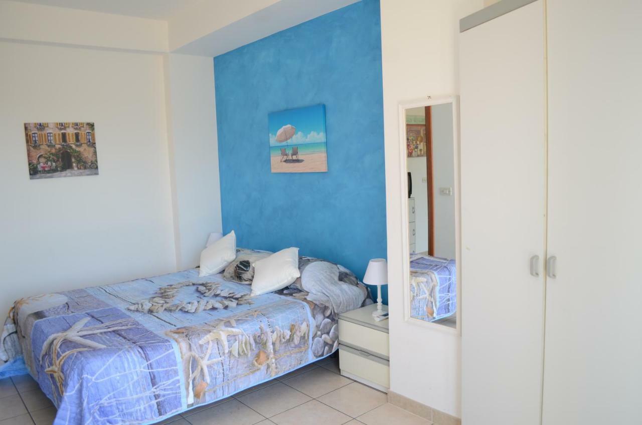 Santanna Beach House - Fondachello-Apartments Com Mascali Exteriör bild
